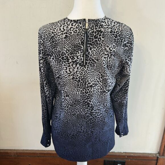 Vince Camuto Leopard Print Black gray purple Long Sleeve Blouse Size XS EUC - Picture 5 of 9